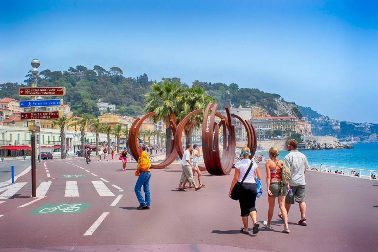 Beach - Kitchen - Wifi - Air Conditioning - Center - Tram Niza 0*,